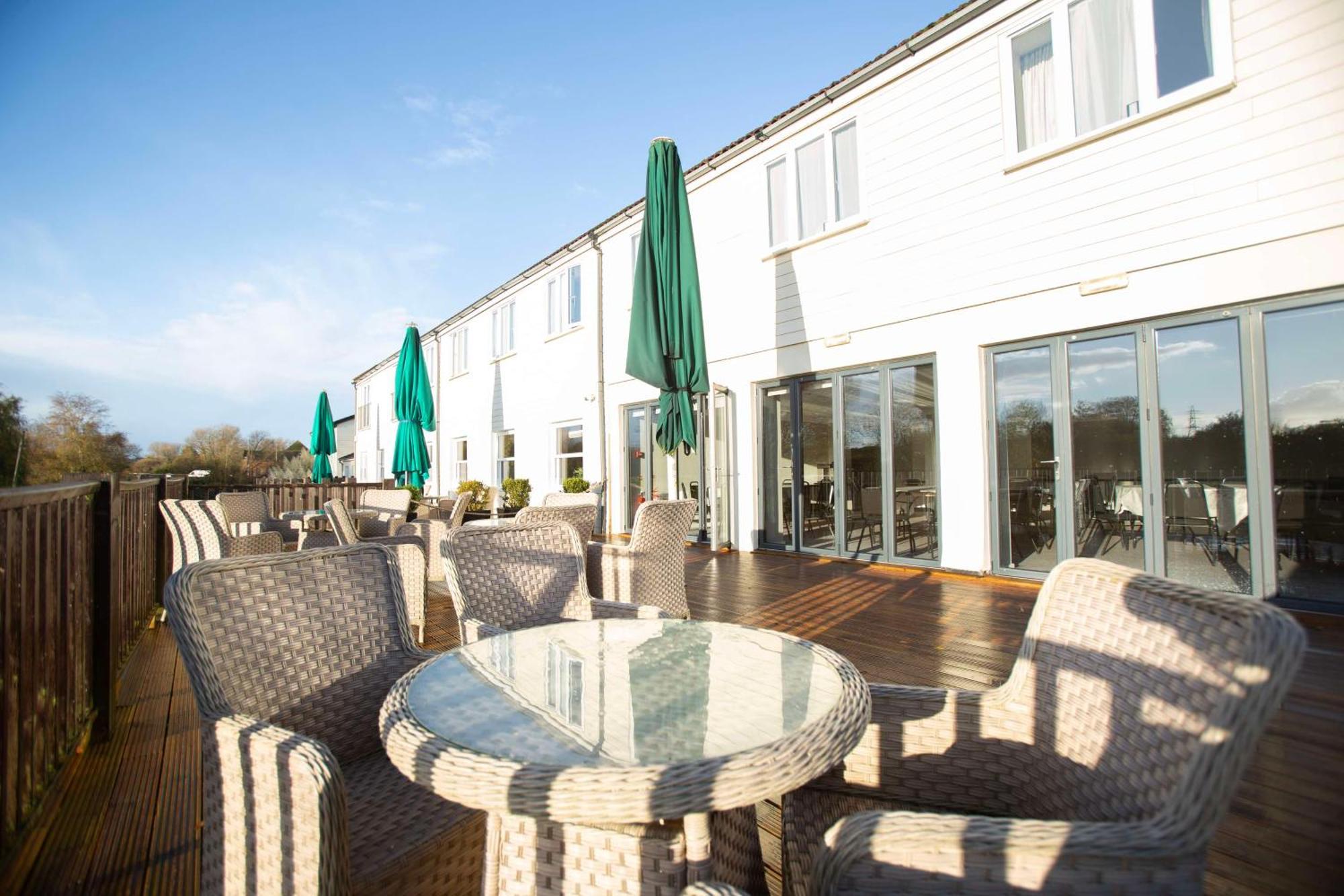 The Bridge House; BW Signature Collection Ferndown Eksteriør billede
