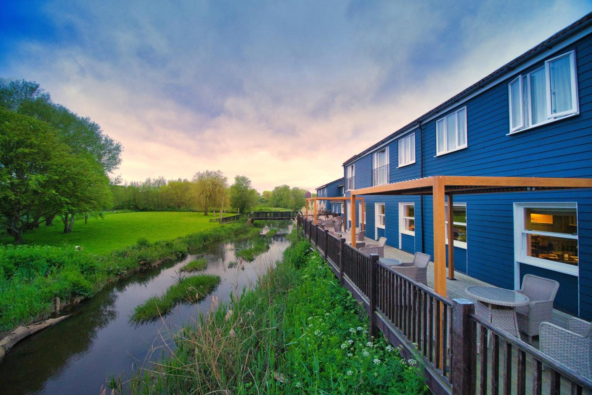 The Bridge House; BW Signature Collection Ferndown Eksteriør billede