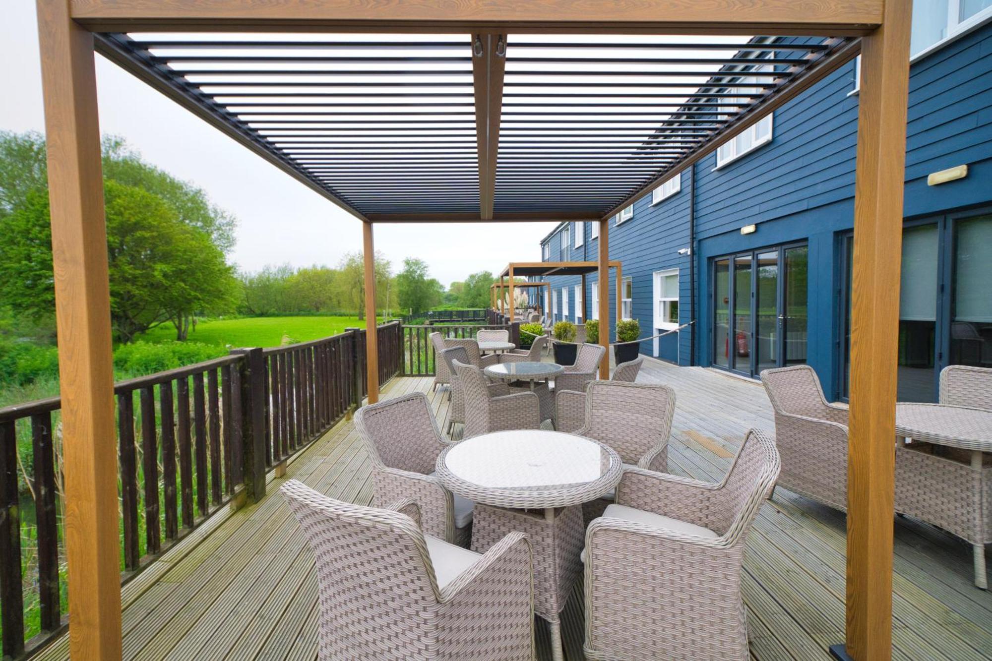 The Bridge House; BW Signature Collection Ferndown Eksteriør billede